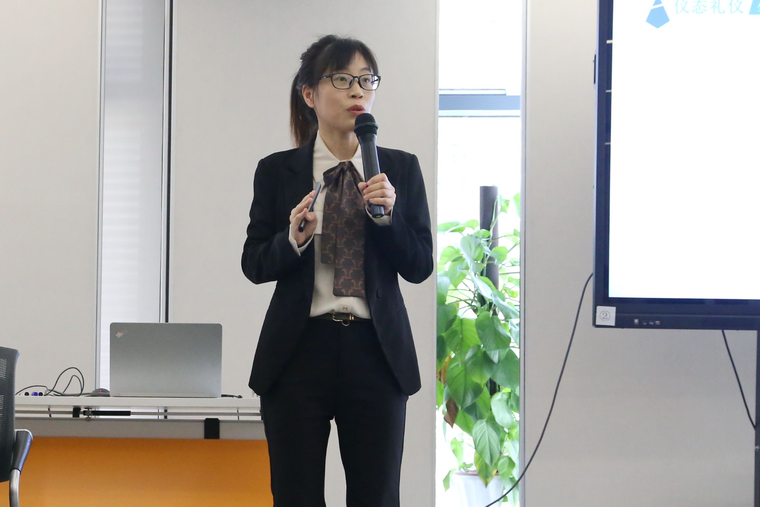 1617674114675492.jpg 6969.JPG