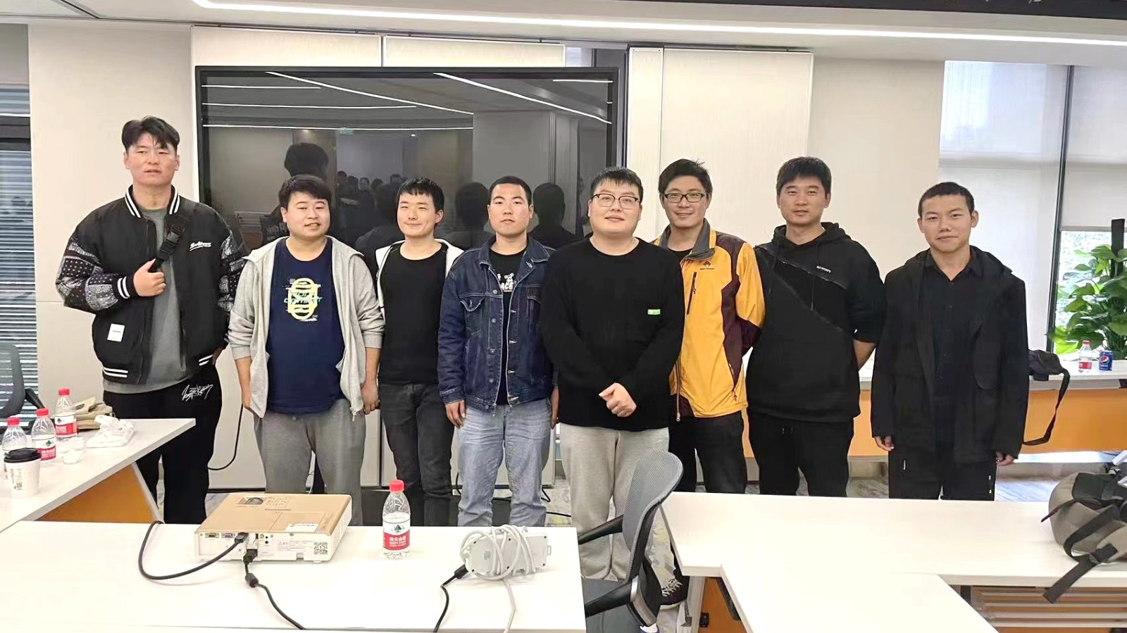 1638429787540363.jpg 1638429787540363.jpg