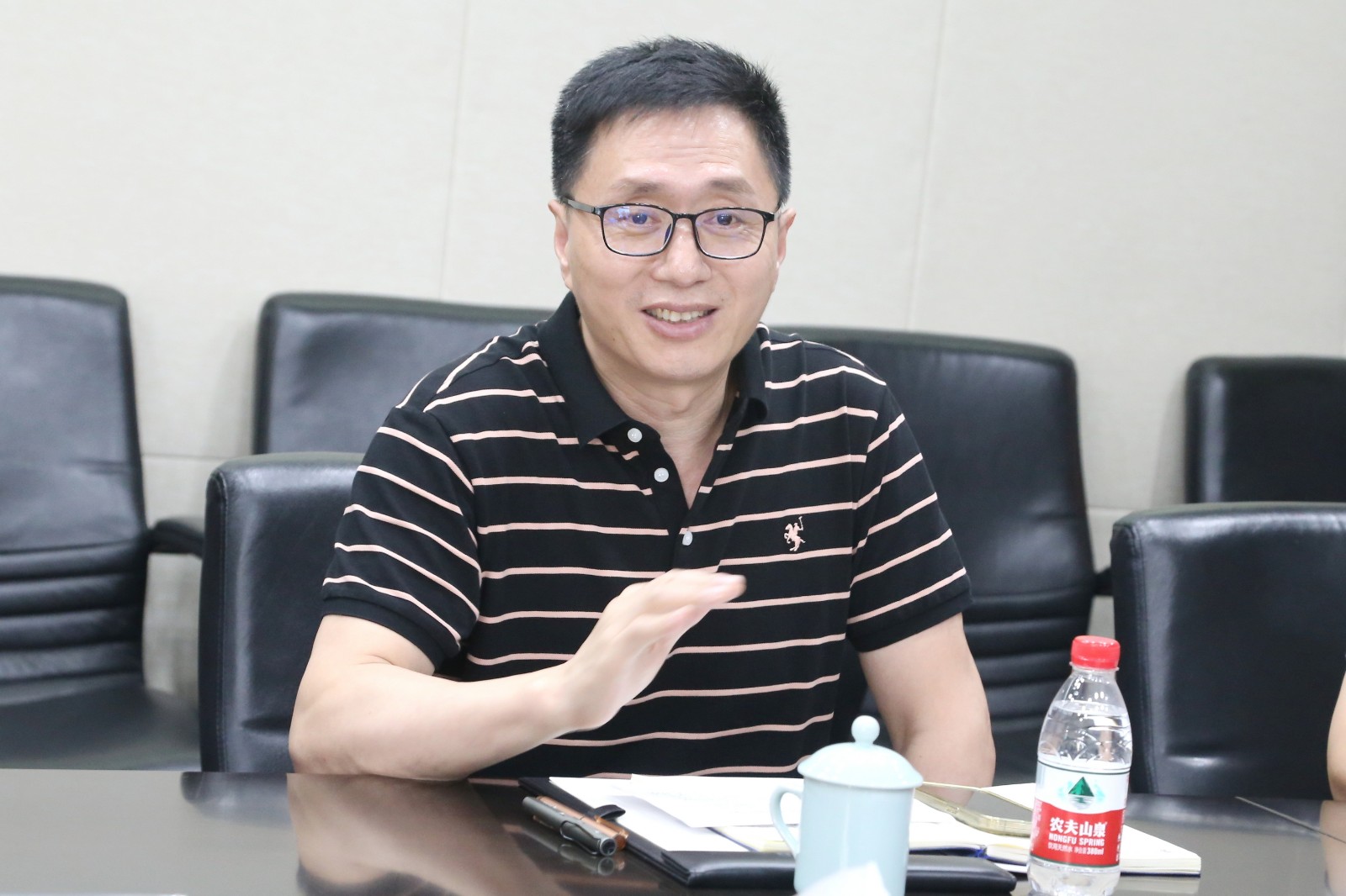 1689207798976883.jpg 1689207798976883.jpg