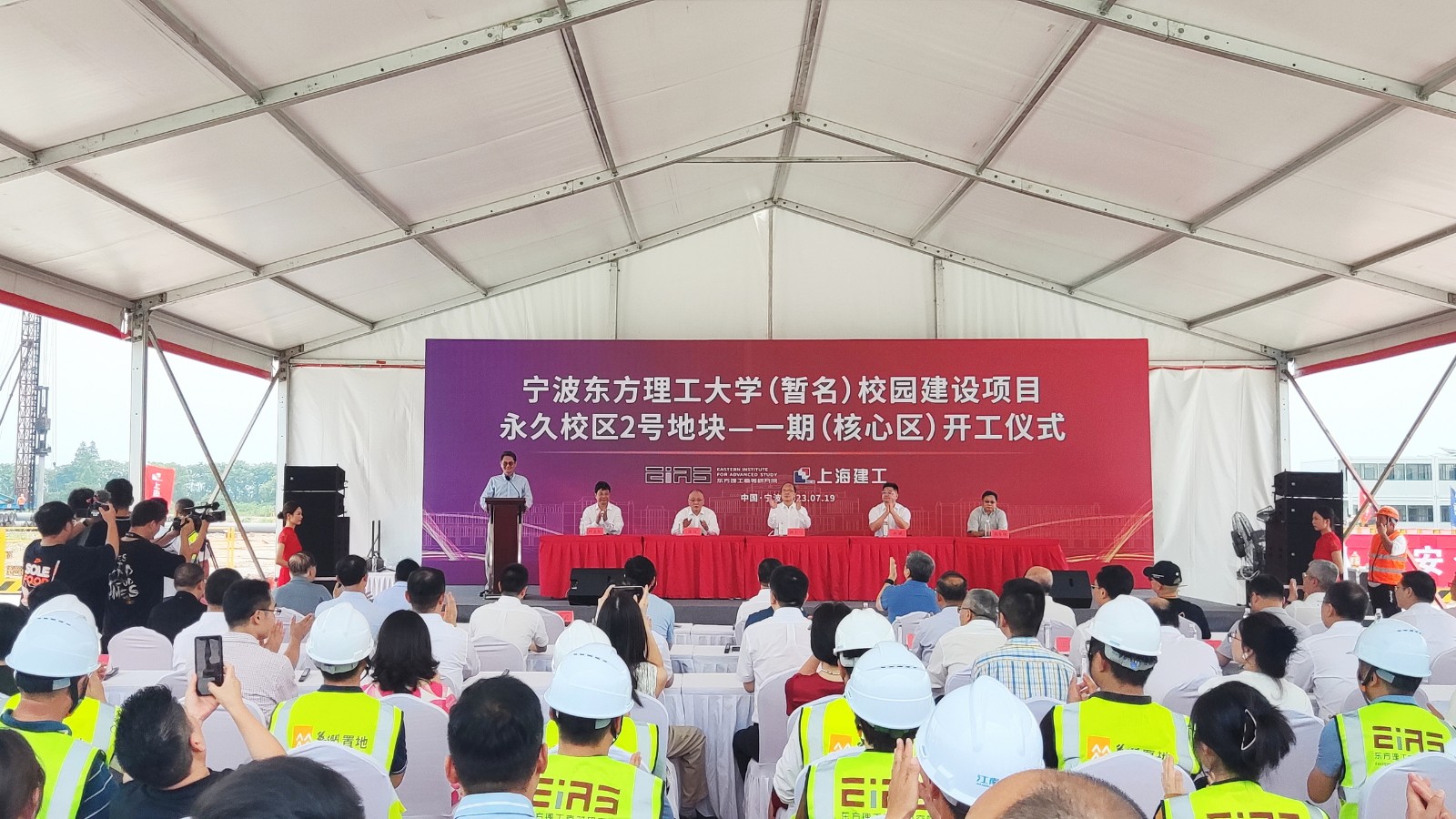 1689899025992194.jpg 1689899025992194.jpg