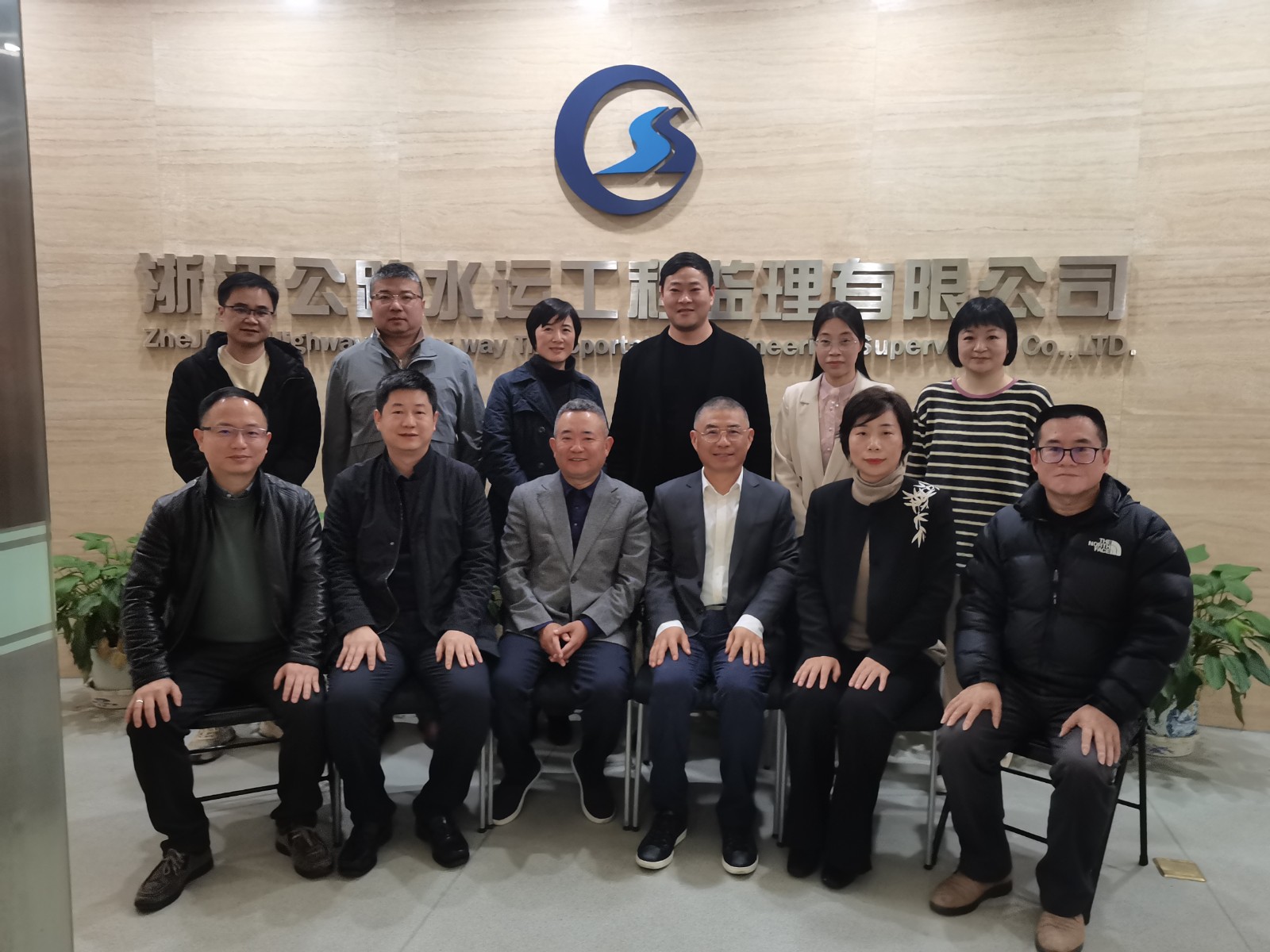 1705971885697041.jpg 1705971885697041.jpg