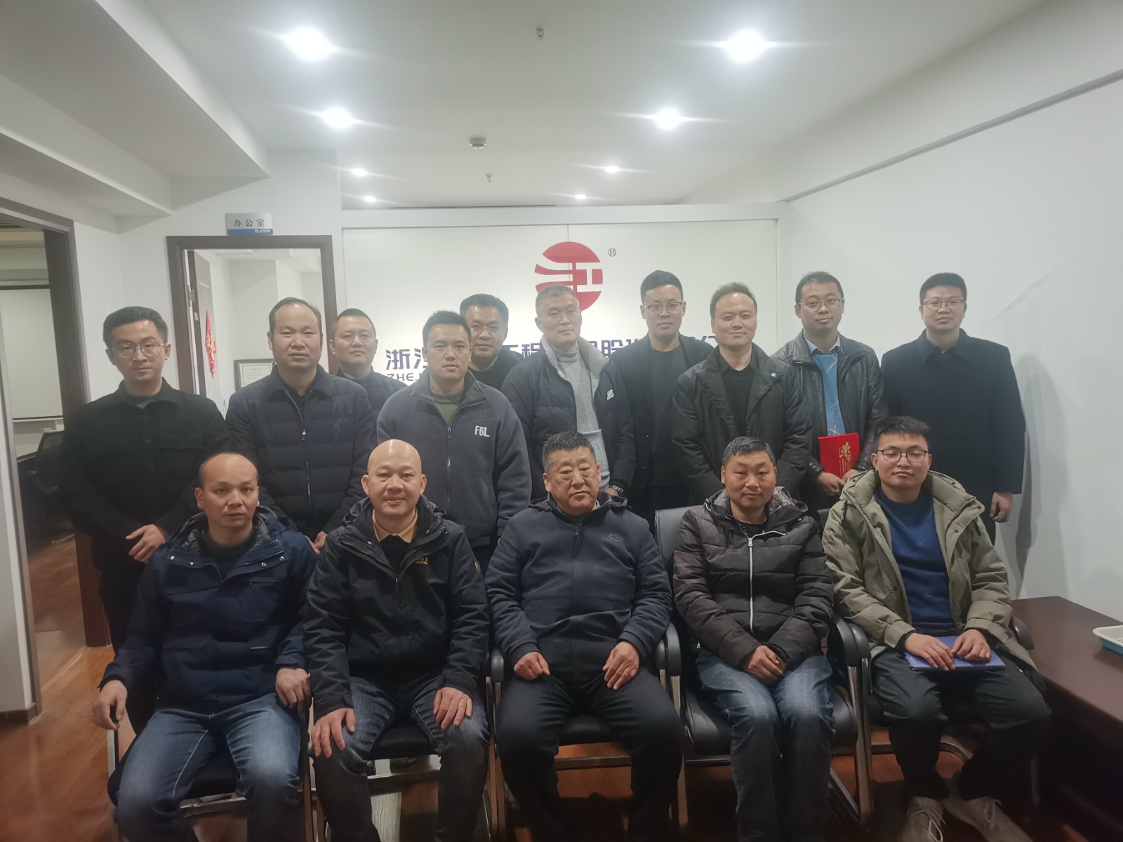 1711941766142882.jpg 1711941766142882.jpg