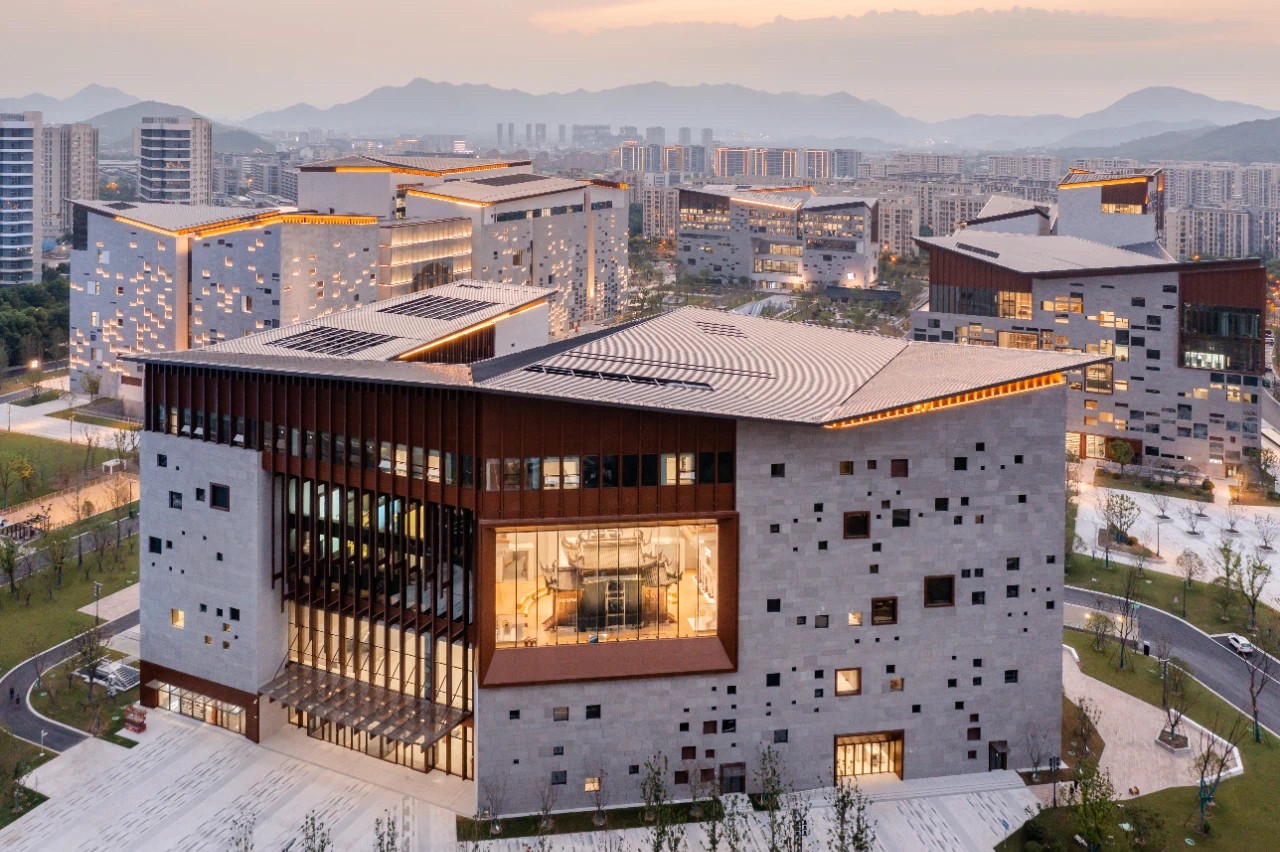 1712450239435270.jpg 1712450239435270.jpg