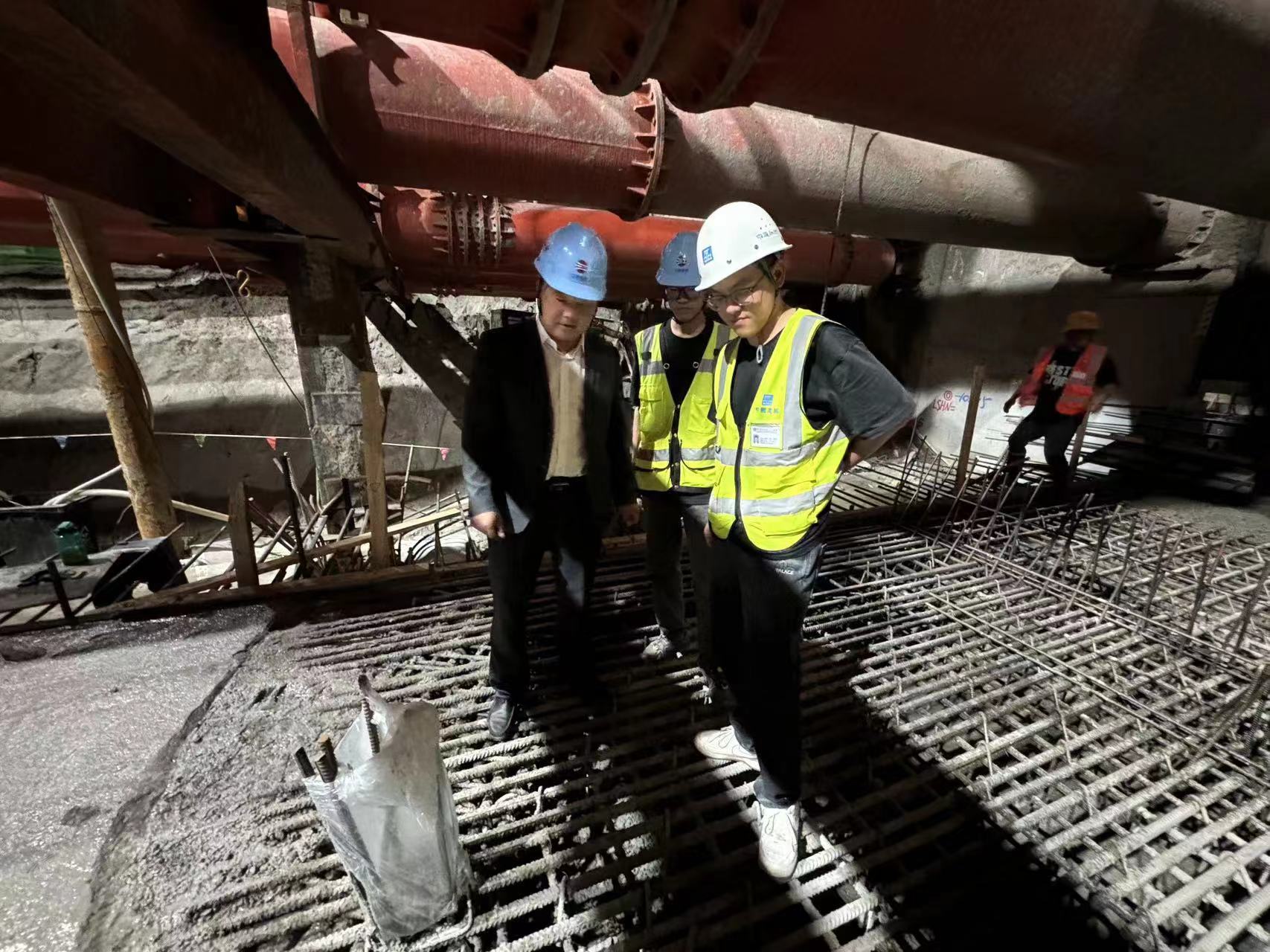 1717740388872913.jpg 1717740388872913.jpg