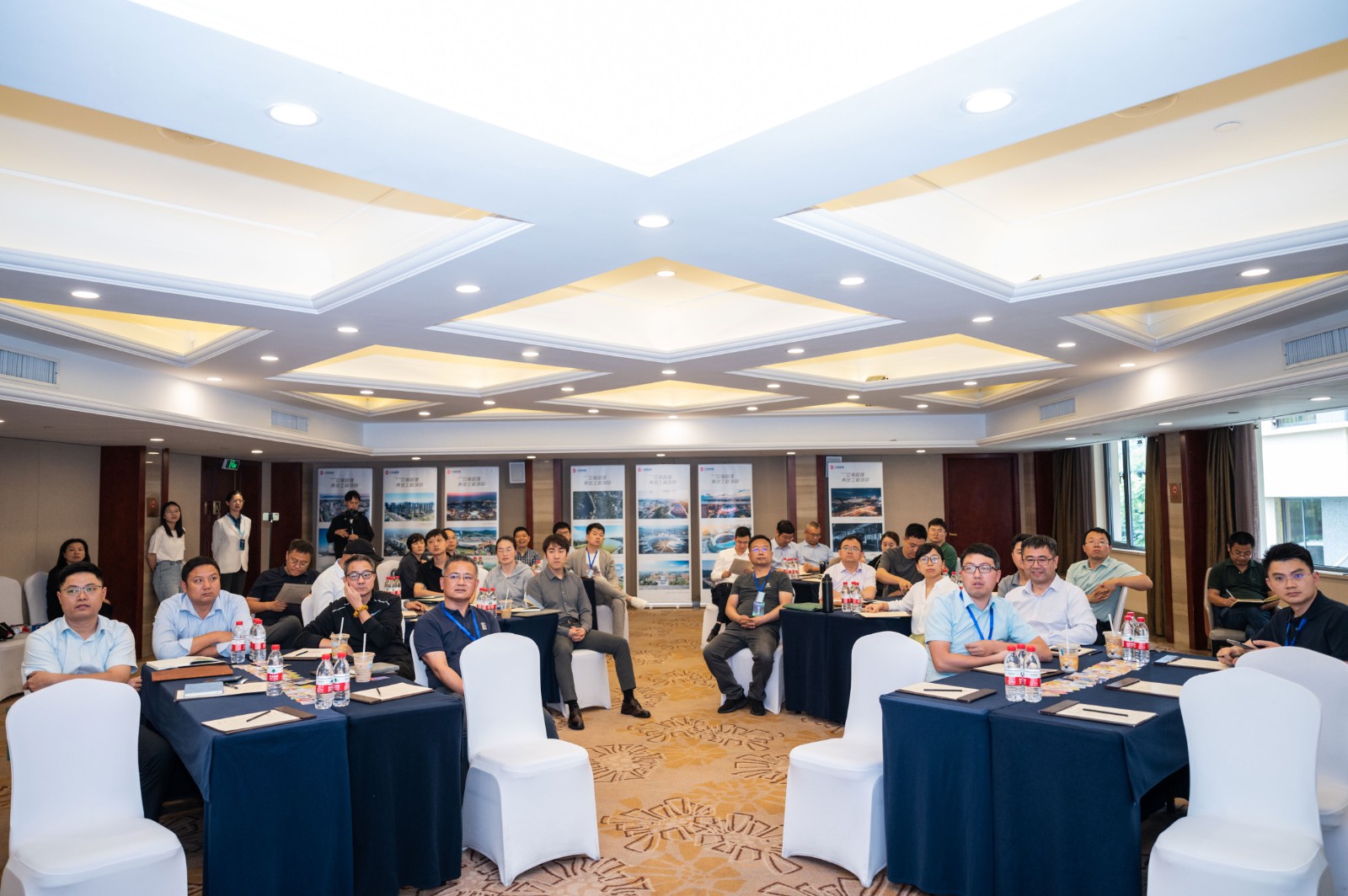 1717746049534910.jpg 1717746049534910.jpg